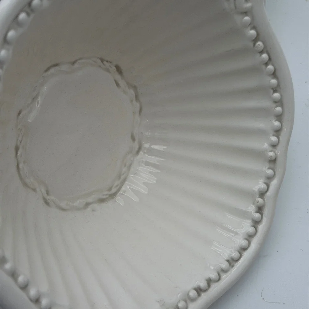 American Atelier Baroque 5286 Ironstone Handled Bowls Set of 2 Cream‎ White